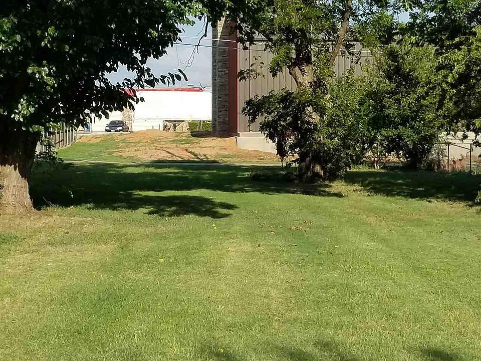 2nd image of 3603 Garfield St