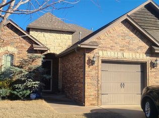 2912 San Juan Trl, Moore, OK 73160