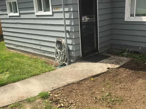 2317 S 240th St, Seattle, WA 98198