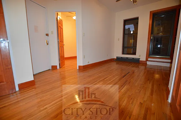 Rented by City Stop Realty | media 21