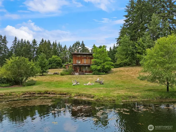 7035 High School Road NE, Bainbridge Island, WA 98110