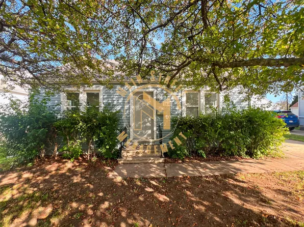 1936 Ohio St, Oshkosh, WI 54902
