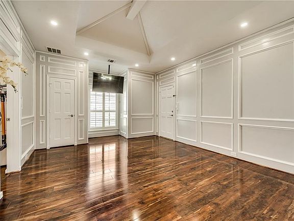 4th image of 2218 Diamond Oaks Dr