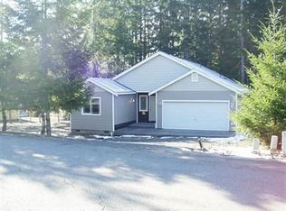 41 N Union Dr, Hoodsport, WA 98548