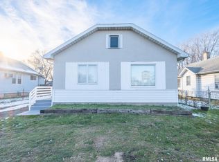 1807 S 2nd St, Pekin, IL 61554