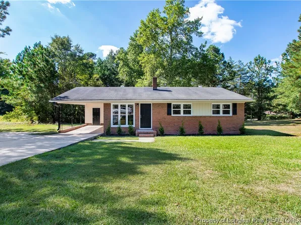 702 Shambrey St, Fayetteville, NC 28301