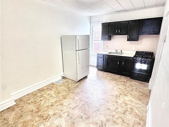 5th image of 522 N 18th St Floor 2