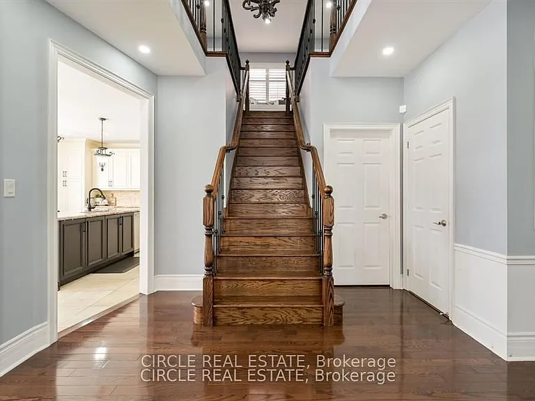 2 Learmont Ave — Photo 20