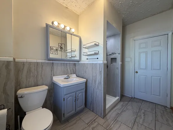 468 Noble Ave Unit 1, Bridgeport, CT 06608