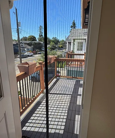 Upper deck