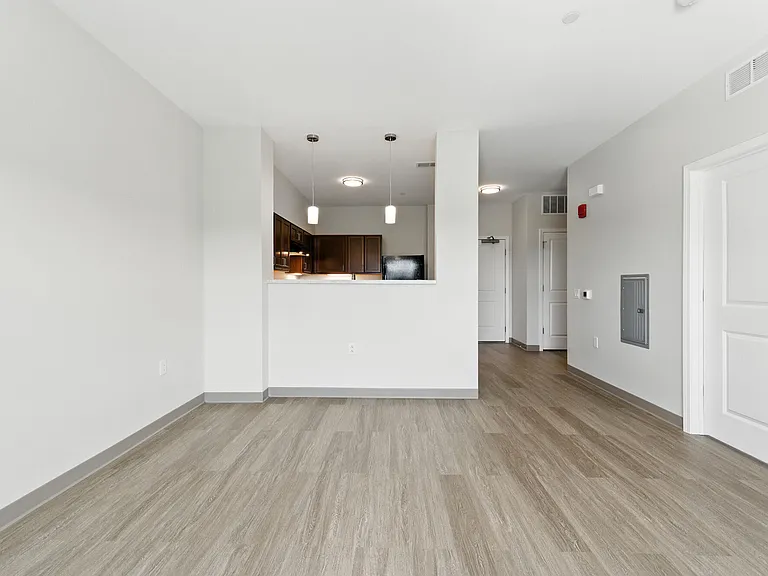 750 Tower Dr — Photo 9