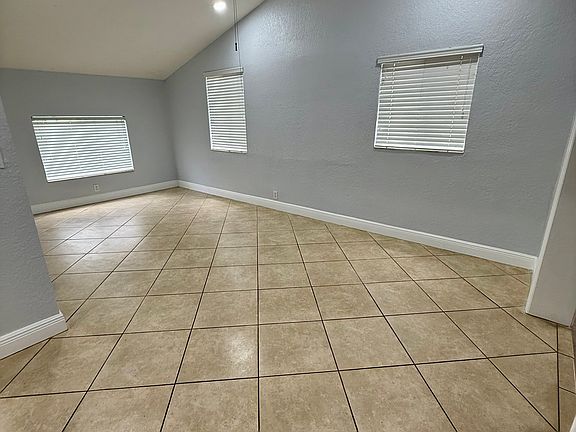 5th image of 4025 NW 4th St