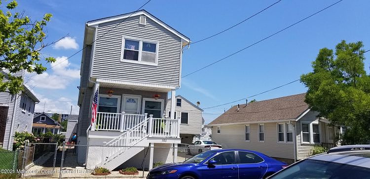 1st image of 322 Dupont Ave