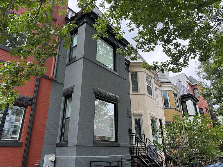Beautiful houses around the corner.