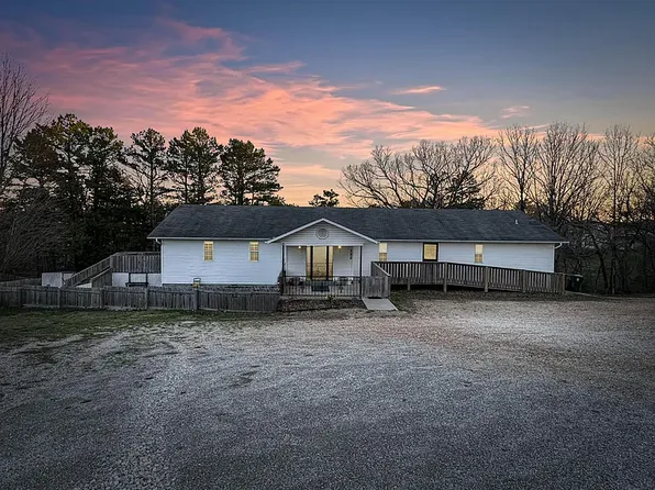 122 Frontage Rd #3, Eureka Springs, AR 72632