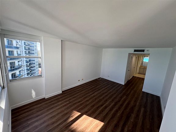 5th image of 6039 Collins Ave APT 1727