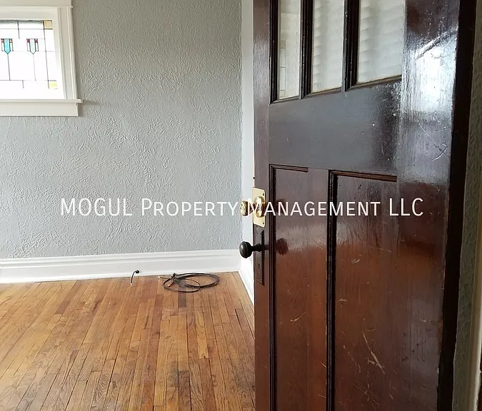 5055-5057 Chippewa St #5057-A — Photo 2