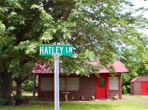 3rd image of 17 Hatley Ln