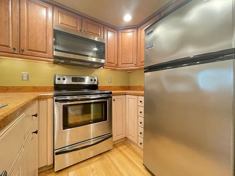 131 W Merrimack St #3 — Photo 2