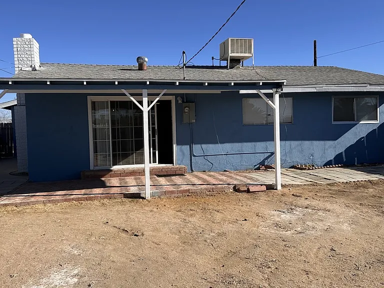 219 S Norma St — Photo 18