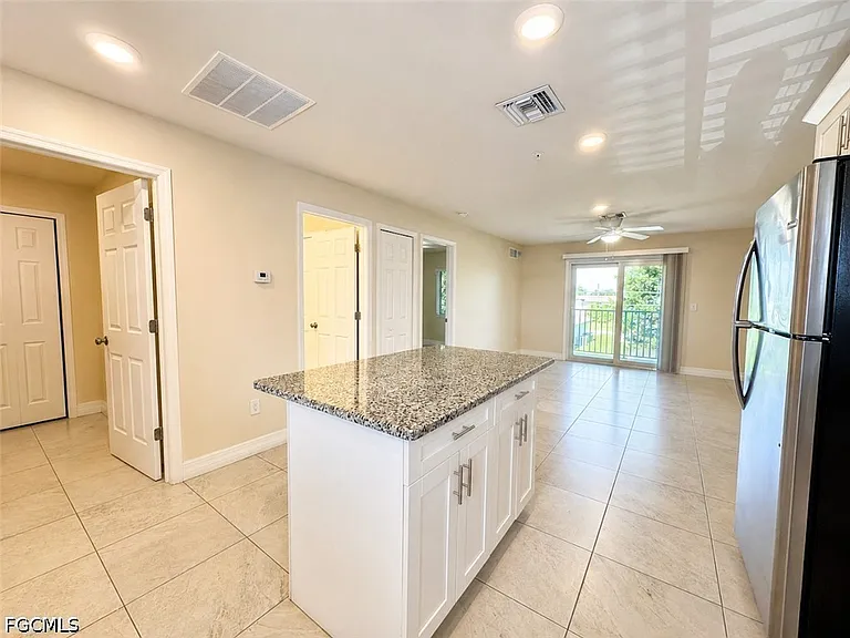 1625 SW 1st Ave — Photo 12