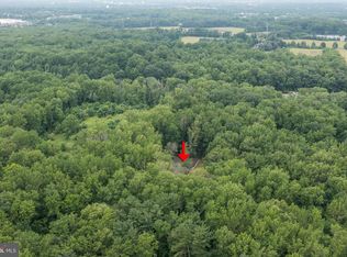 8 Springhill Ln, Burlington, NJ 08016