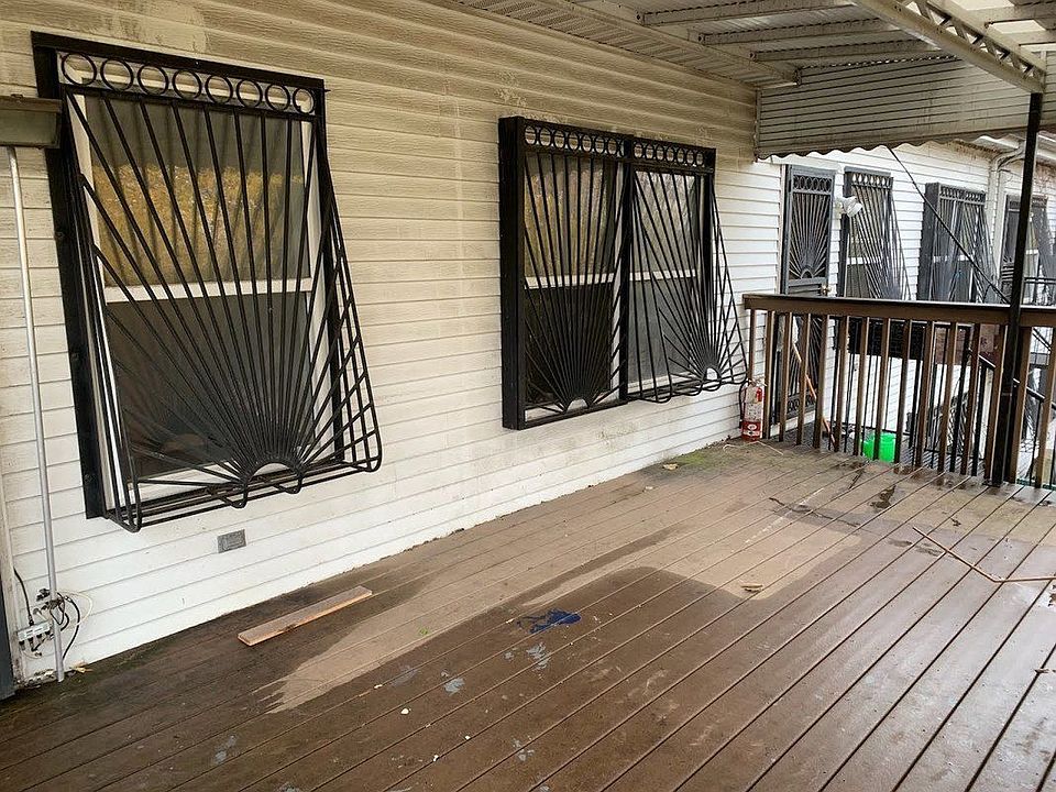 2nd image of 311 Sumpter St #2