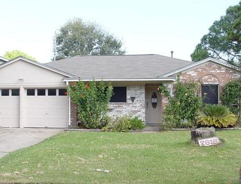1st image of 2818 21st Ave N