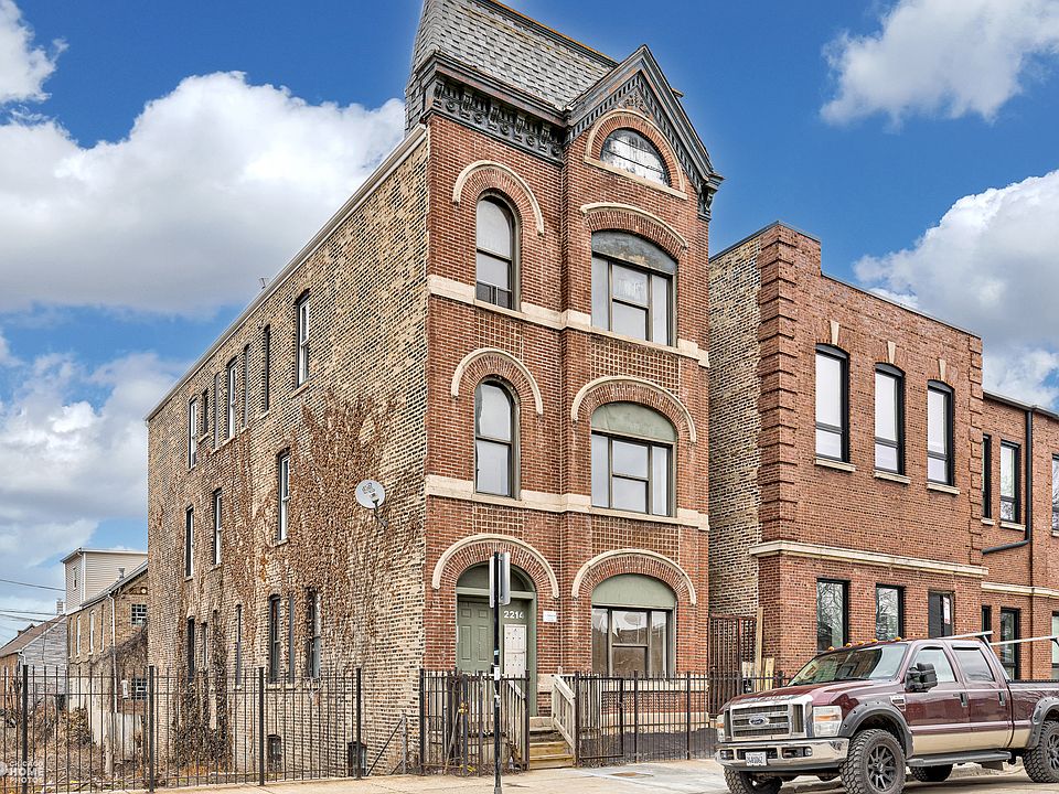 1st image of 2214 W 18th Pl #3S
