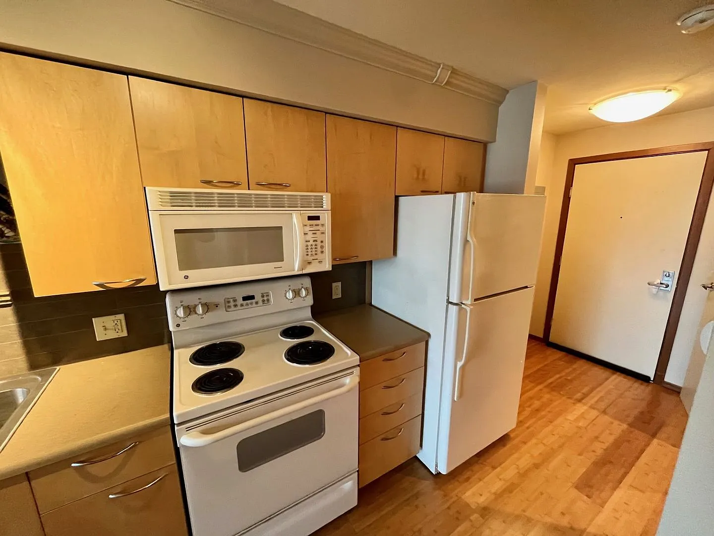 Luminaire Condominiums ~ Lake City — Photo 3