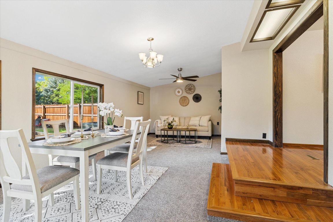 next background image