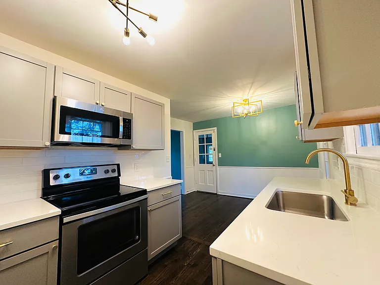 210 W Pocahontas Ln #2 — Photo 7