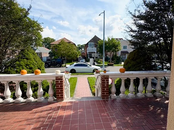 145-81 Eighth Avenue image 5 of 39