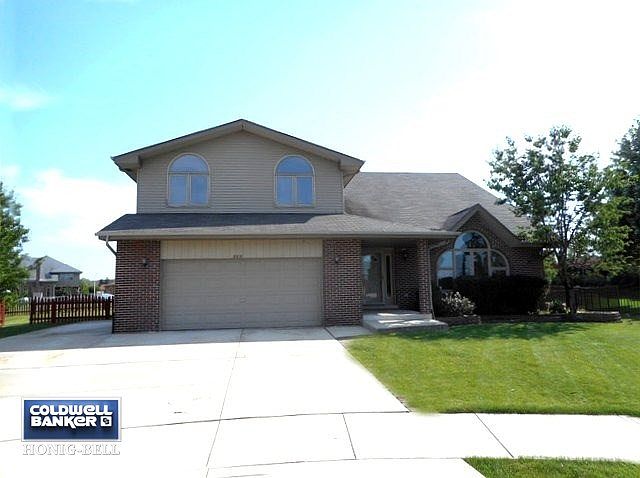 1st image of 8831 Brown Ln