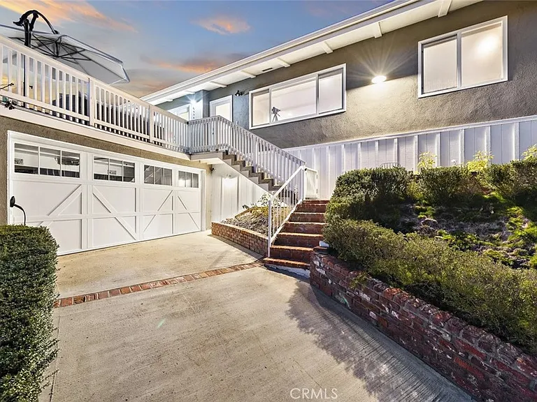 22271 3rd Ave — Photo 35