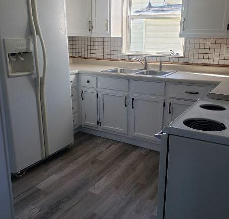 3rd image of 6044 Kearney Ave