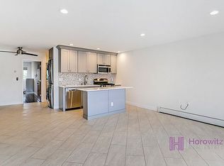 19-15 23rd Dr #3, Astoria, NY 11105