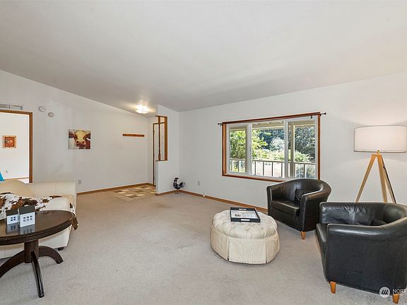 5th image of 22281 Neat Avenue NE