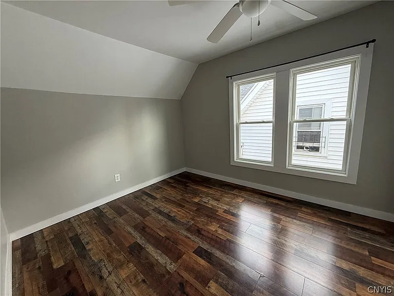 610 N McBride St — Photo 17