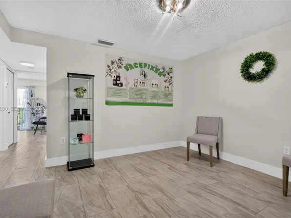 199 SW 12th Ave APT 415B, Miami, FL 33130