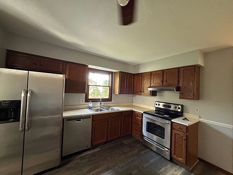 8659 Groveside Dr — Photo 6