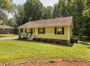 2110 Gemway Dr, Charlotte, NC 28216