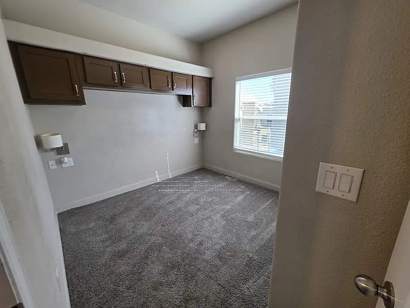 1 bed, 1.0 bath, 390 sqft, $1,350 — Photo 3