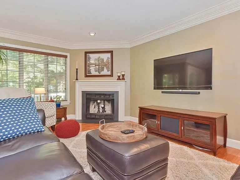 601 Browning Ln — Photo 7