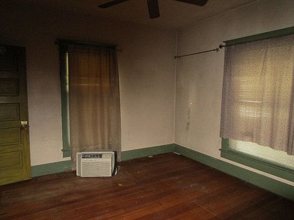 3rd image of 311 S Scott St