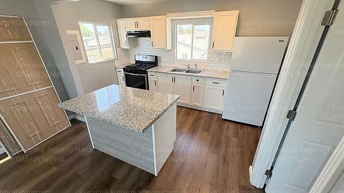 303 El Tejon Ave #B — Photo 12