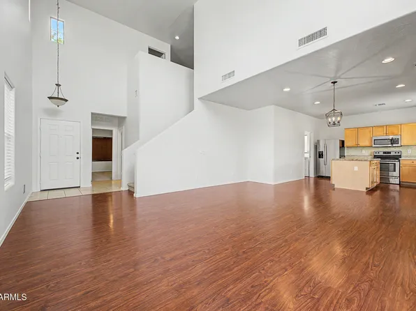 396 E BRADSTOCK Way, San Tan Valley, AZ 85140