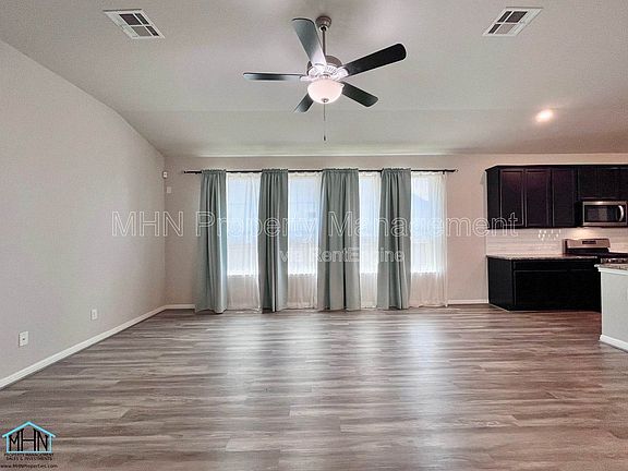 5th image of 2307 Castello Way