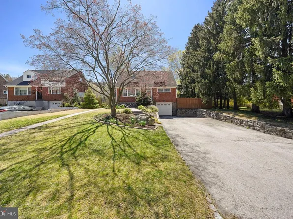 7526 Henry Ave, Philadelphia, PA 19128