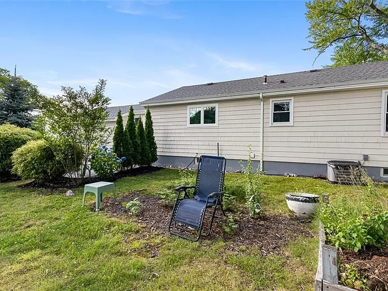5 Interlocken Rd — Photo 40